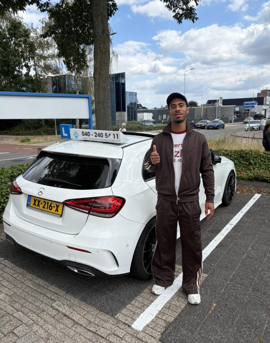Geslaagd uit Eindhoven e.o. geslaagd bij Autorijschool Regio 040